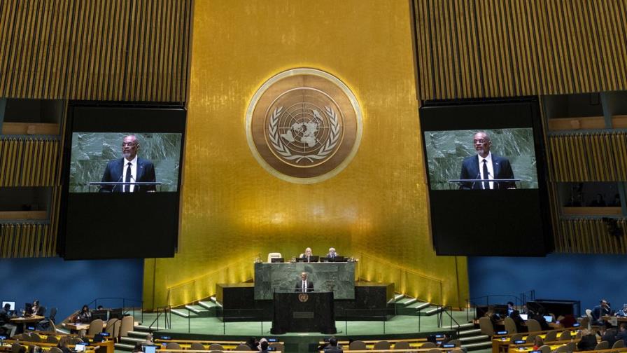 El primer ministro de Haití, Ariel Henry, pronuncia un discurso ante la 78va sesión de la Asamblea General de Naciones Unidas, en la sede de Naciones Unidas, el viernes 22 de septiembre de 2023. (AP FOTO/CRAIG RUTTLE)