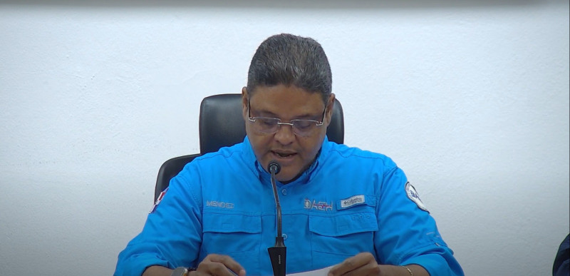 El general retirado Juan Manuel Méndez durante el tercer boletín de Operativo Conciencia por la Vida de Semana Santa. COE
