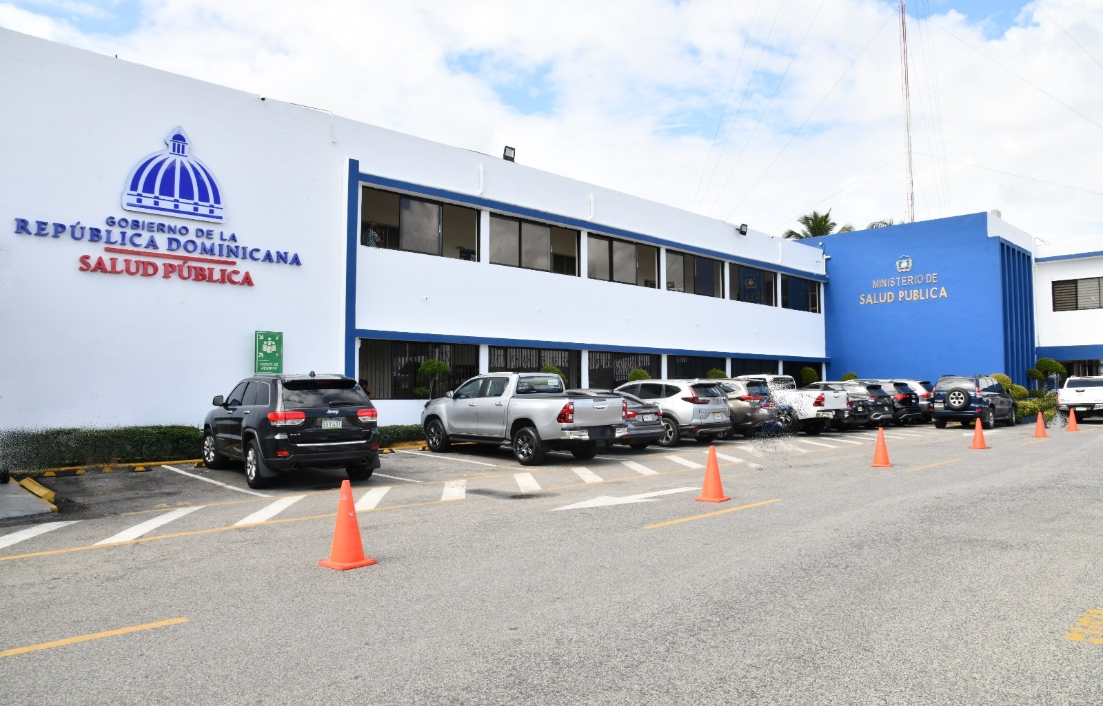 El Ministerio de Salud Pública exhortó a la ciudadanía a mantenerse informada sobre los casos de a través de los canales oficiales. (FUENTE EXTERNA)